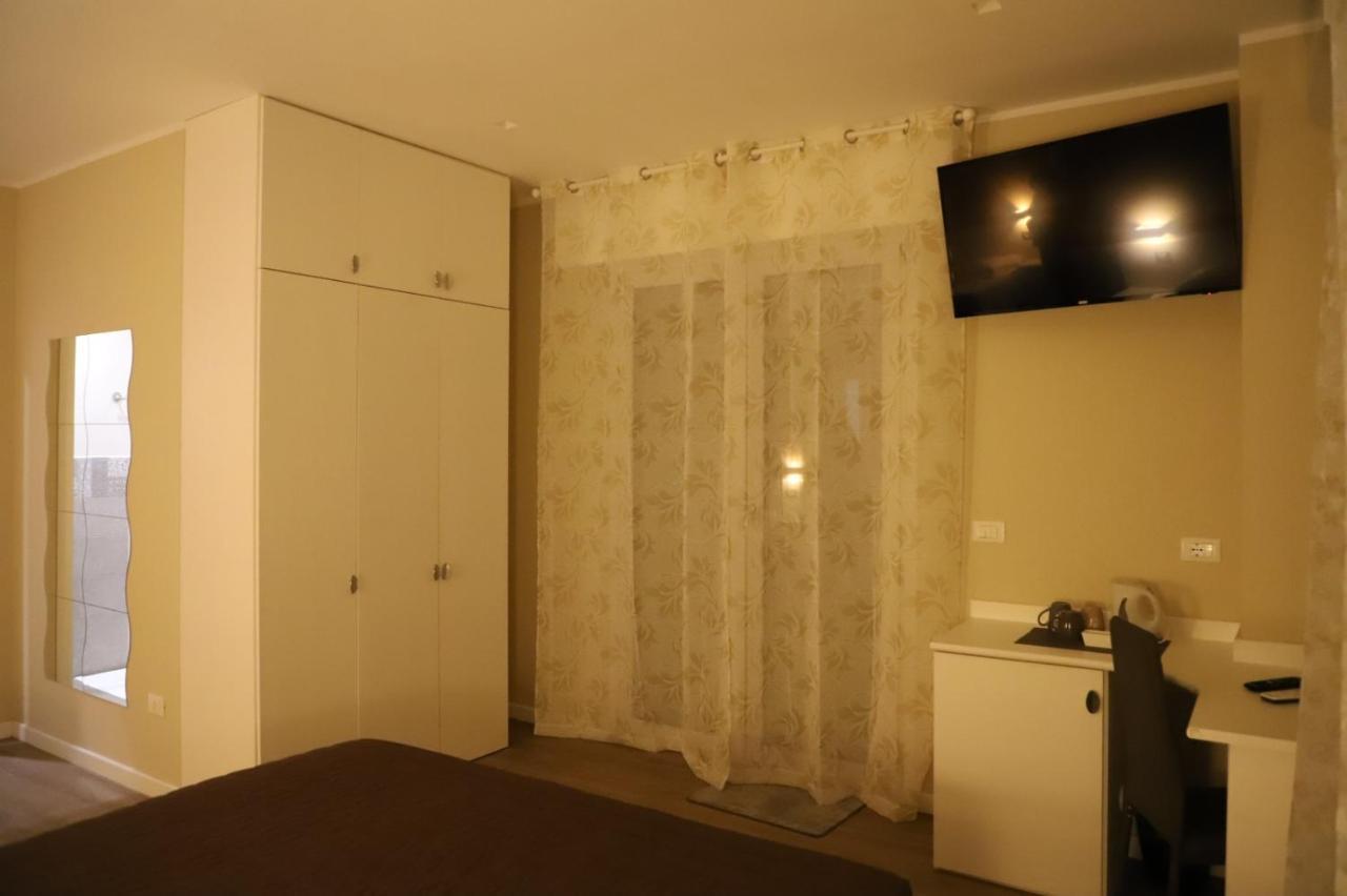 レッジョ・ディ・カラブリア Tre Fontane Bed & Breakfast エクステリア 写真